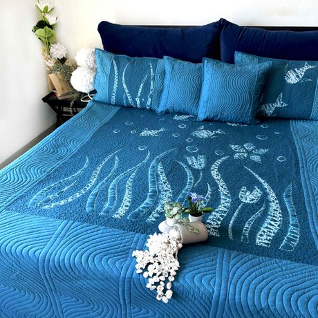 LOGAN POETRY IN NATURE NUI SHIBORI OMBRE QUILTED BEDCOVER SET