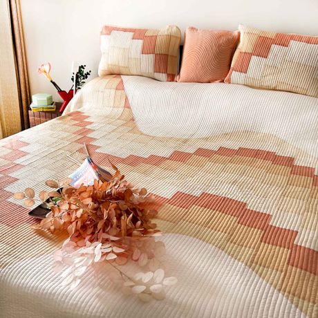 RAFAEL FLORIDIAN DAWN PEACH PATCHWORK QUILTED BEDCOVER SET