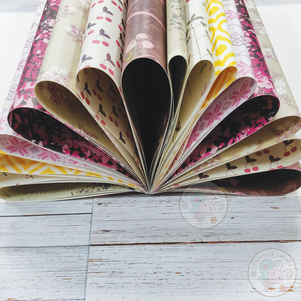 Floral Pink Wrapping Paper Book (225 X 304 X 4 mm)