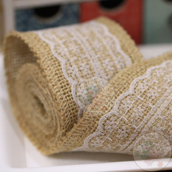 Broad Jute Roll with Centre Lace