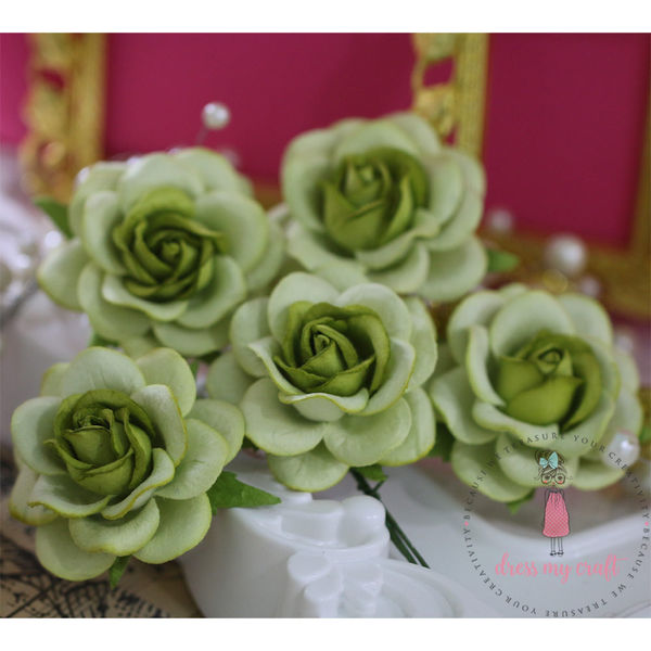 Curved Roses 45 MM - Green Combo