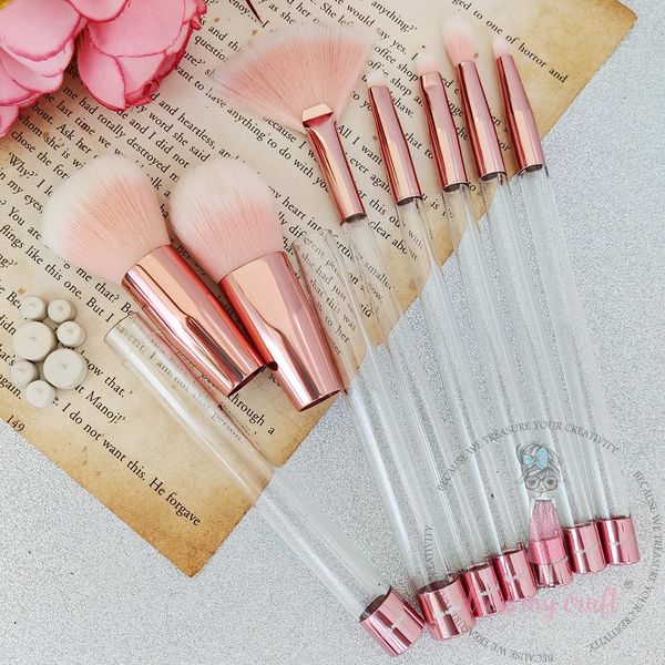 DIY Makeup Brushes - Pink