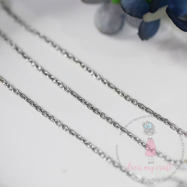 Small Loop Silver Chain