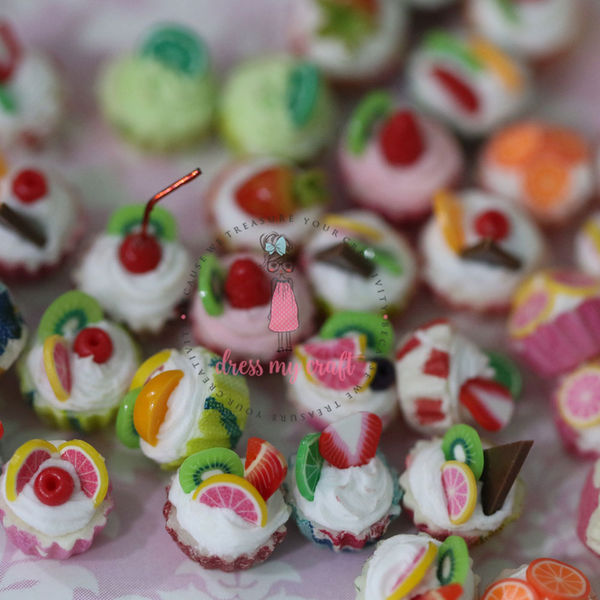 Miniature Fruit Cup Cake