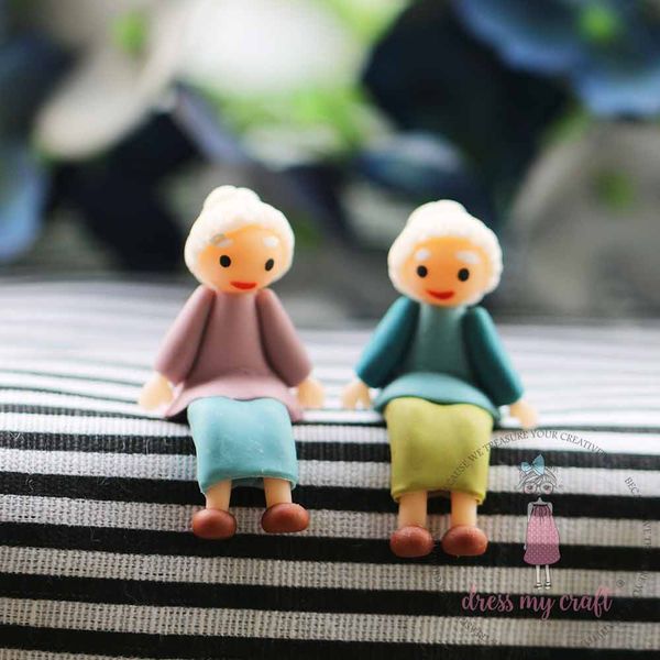 Old Women Sitting - Miniature