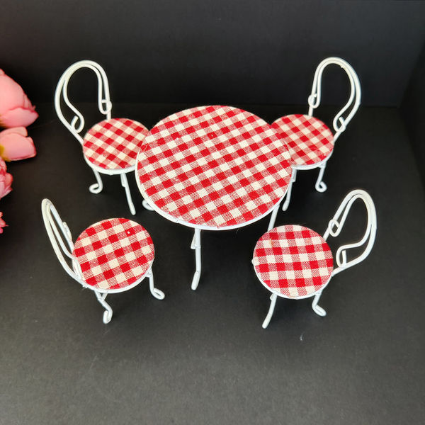 Miniature Metal Wire Table & Chair Set