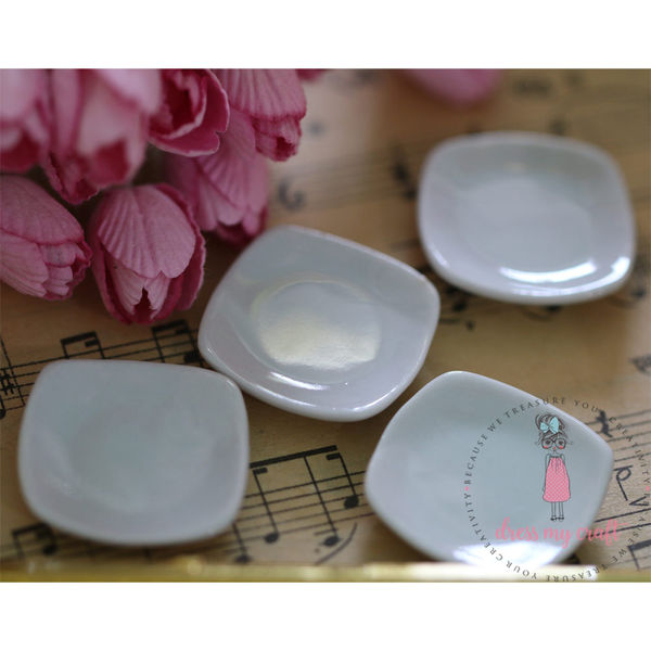 Miniature Square Plates