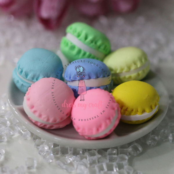 Miniature Mini Macaroon