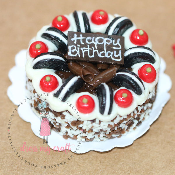 Miniature Oreo Cake