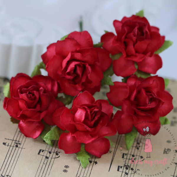 Twisted Roses - Pretty Red