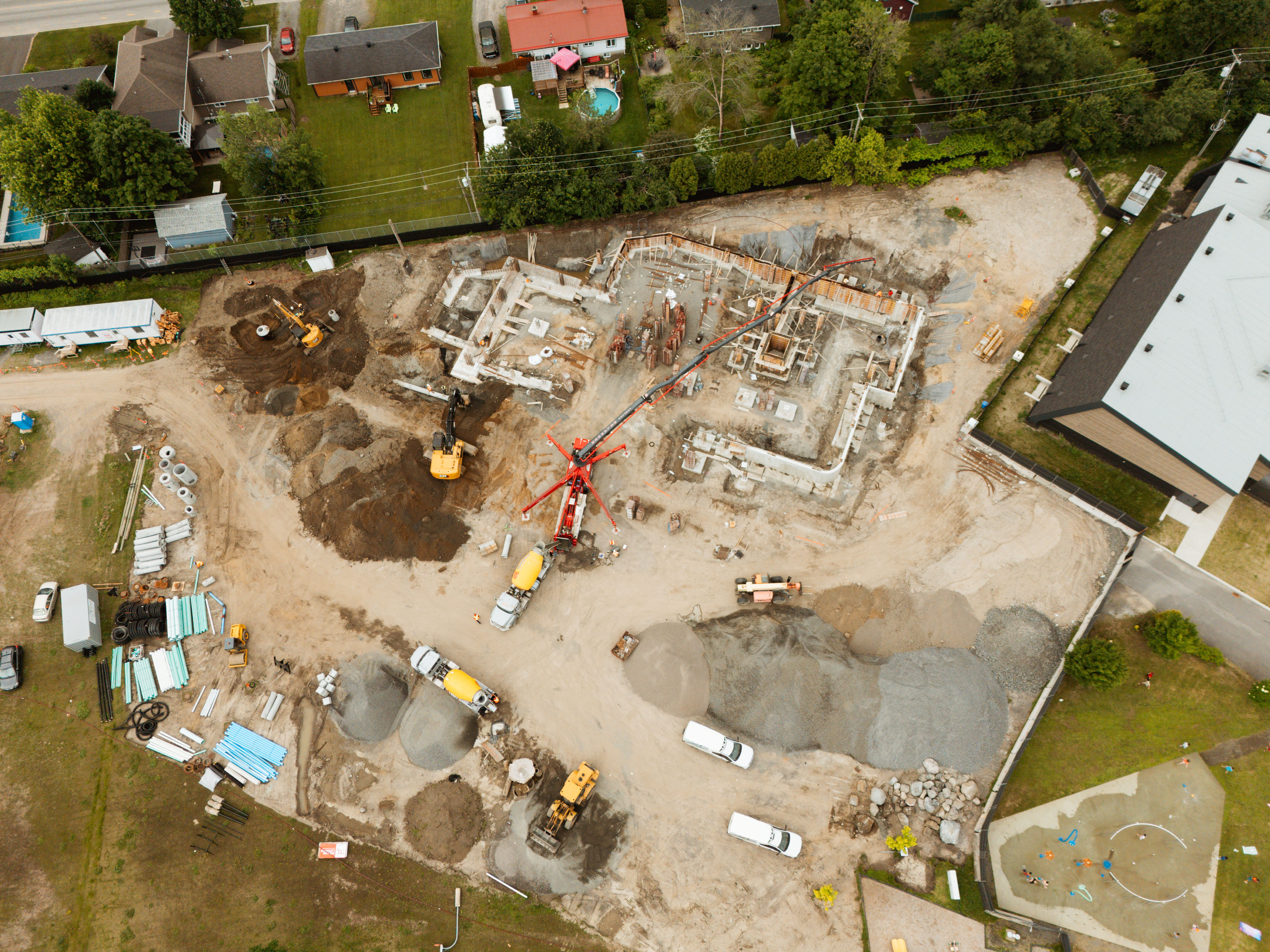 Avancement des travaux du Centre communautaire multiservice et complexe récréatif
