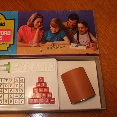 Pyramid Crossword Cubes