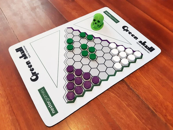 Cover image of Green Skull board game