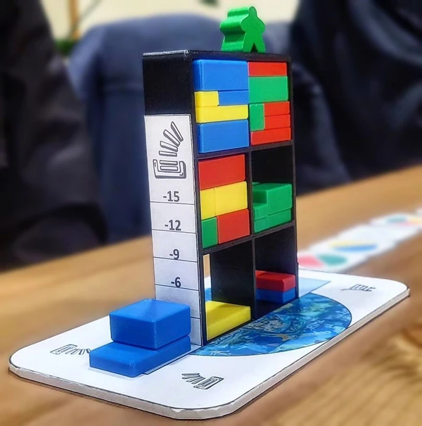 Cover image of KALLAX: The Boardgame board game