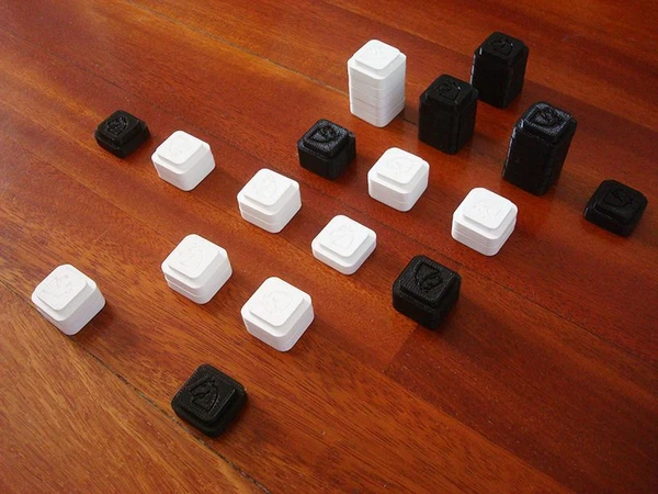 Cover image of Knight Line board game