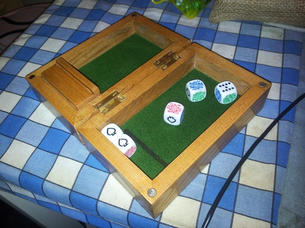 Cover image of Liar Poker Dice board game