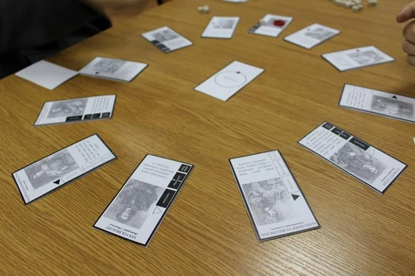 Cover image of Saints and Sinners: The Gallery of Polish Kings board game