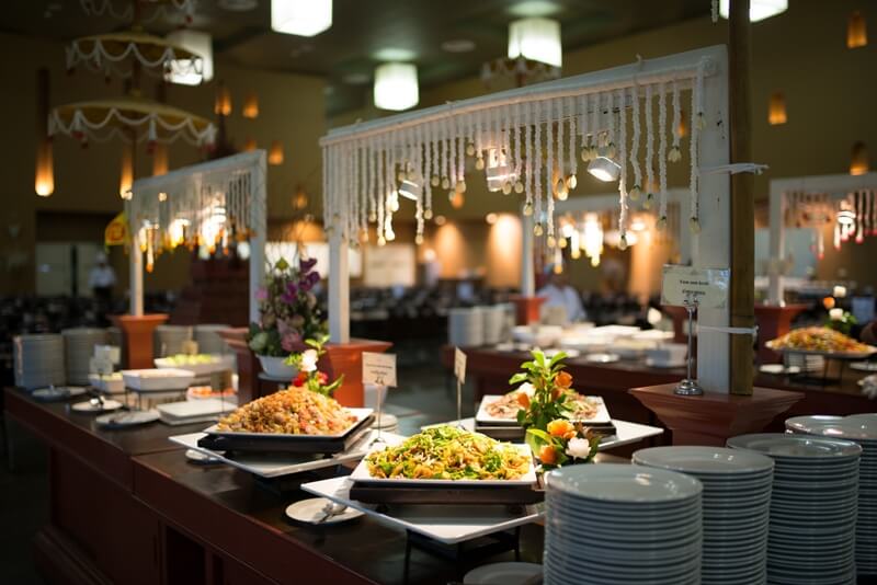 https://ik.imagekit.io/bgudgv9um3/1720106634Siam-Niramit-dining.jpg