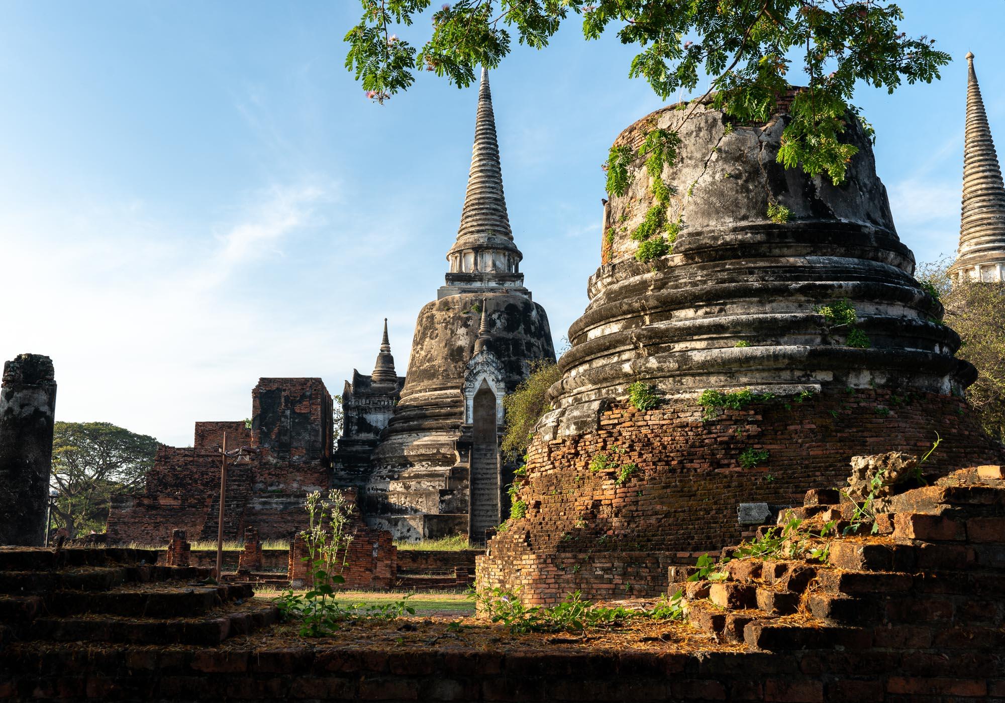 https://ik.imagekit.io/bgudgv9um3/1762829388WAT_PHRA_SRI_SAMPHET.jpg