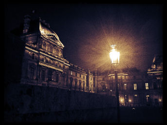 Le Louvre au Réverbère