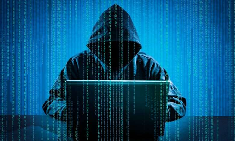 How does the "Instagram Copyright Violation" scam work, how can you protect your account from hackers 1 Instagram Copyright Scam