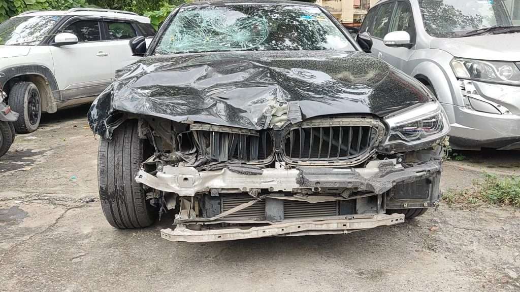 Noida Accident: 5-Year-Old Killed After BMW Rams Scooty in Sector 30, Two Others Critical 2 Noida Car Accident