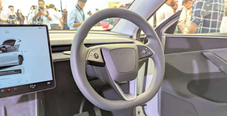 Tesla Model Y Launched in India at Rs 59.89 Lakh – Full Specs, Features and Prices Revealed 6 Tesla Model Y - Interior Look