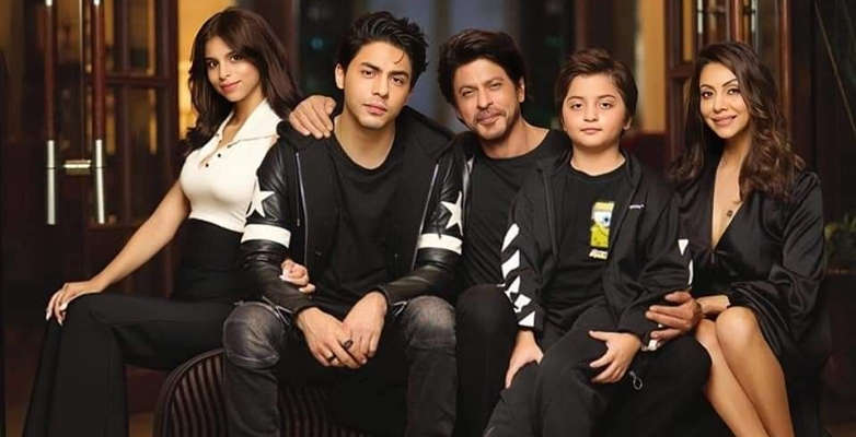 Shahrukh Khan with Family 1