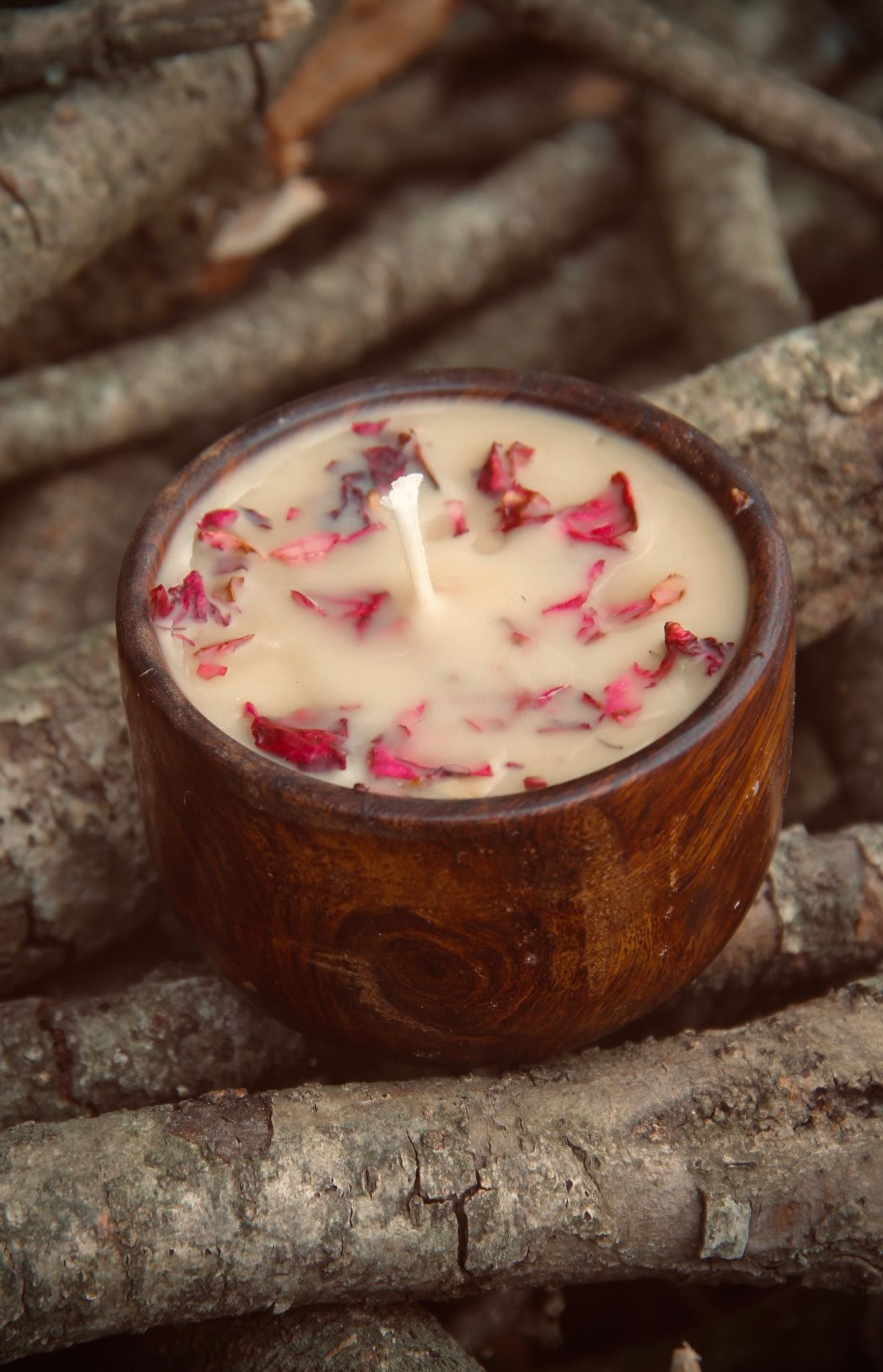 Himalayan Bee Wax Candle- Damask Rose