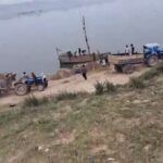 कौशाम्बी में नावों द्वारा अवैध बालू खनन करते हुए माफिया का वायरल वीडियो