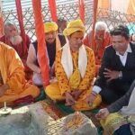 प्रयागराज माघ मेले में श्री कृष्ण जन्मभूमि की मुक्ति के लिए नारायण महायज्ञ और संकल्प सभा का दृश्य