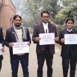 न्यूयॉर्क के मेयर ज़ोहरान ममदानी के उमर खालिद पर दिए गए बयान के विरोध में भारत में प्रदर्शन।