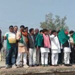 सोनभद्र में भोपाल-धनबाद एक्सप्रेस ट्रेन का शुभारंभ करते सांसद छोटेलाल सिंह खरवार और राज्य मंत्री संजीव गोंड