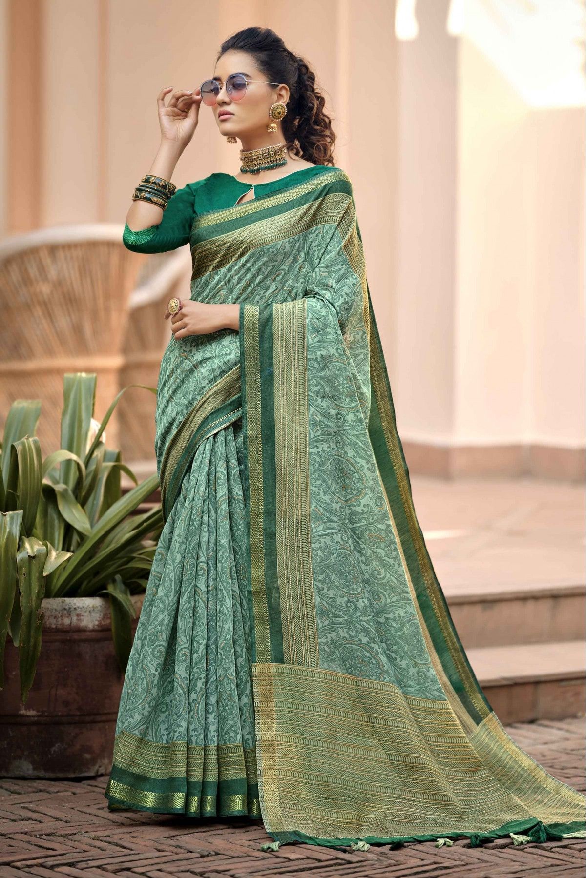 Green Coloured Jute Linen Cotton Saree with Pompom Border!! – Royskart