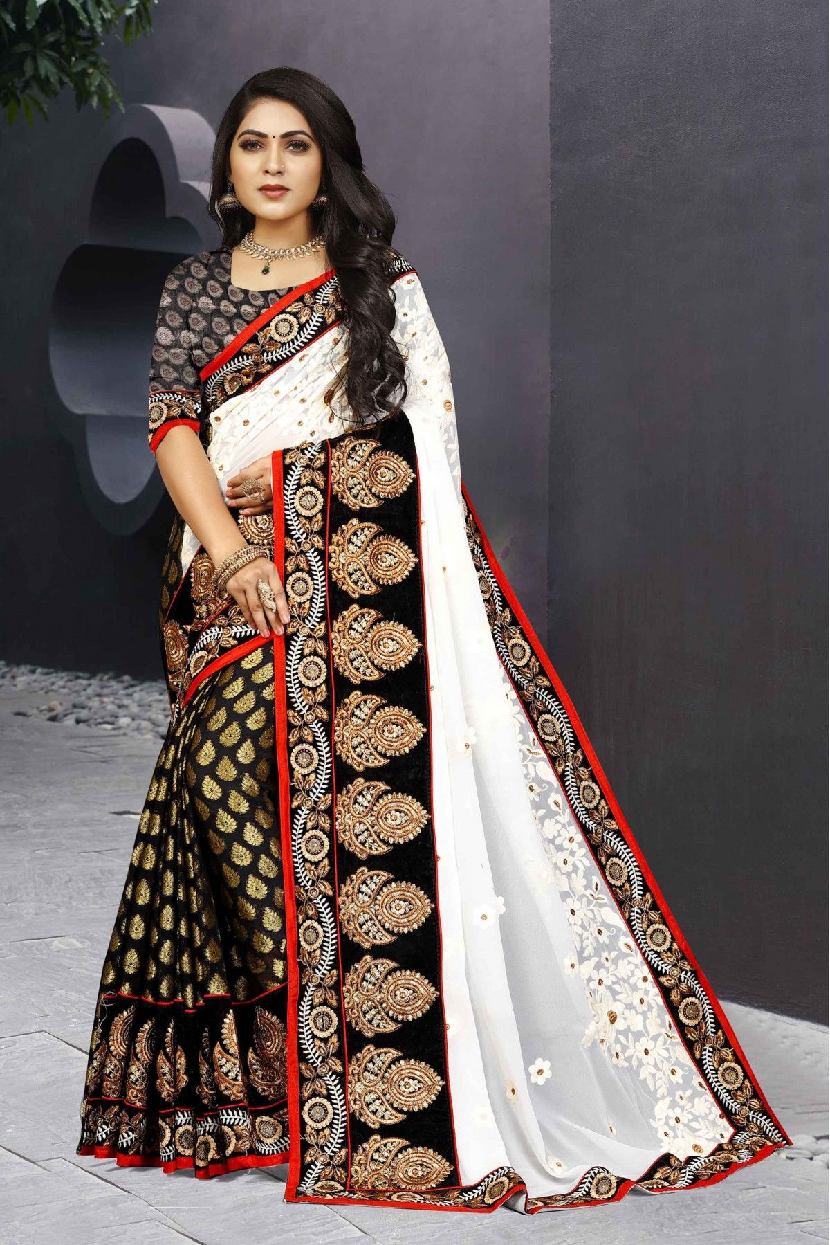 Black and White Flower Digital Print Georgette Saree - Khwaissh