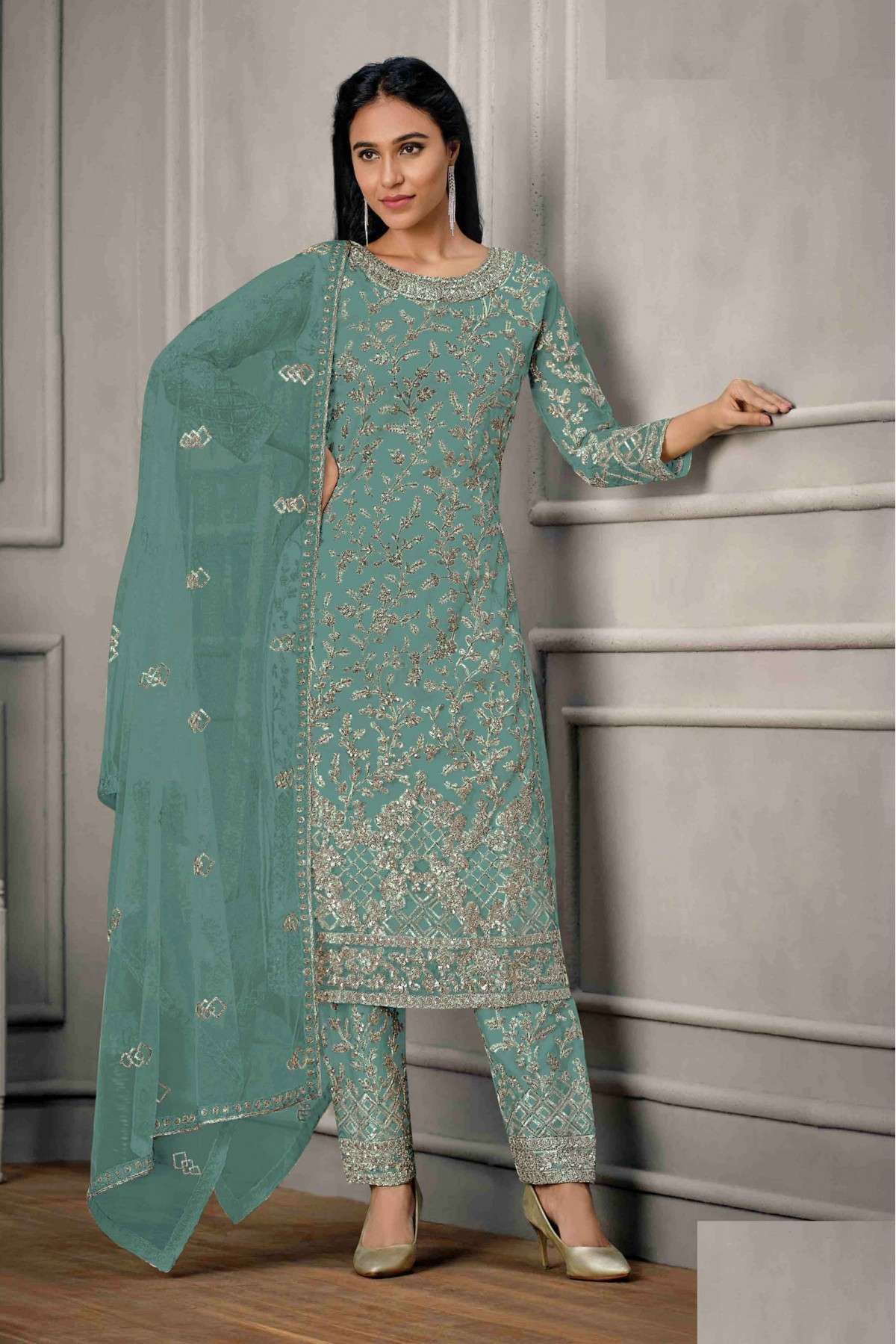 Green Embroidered Pant Suit In Slit Style