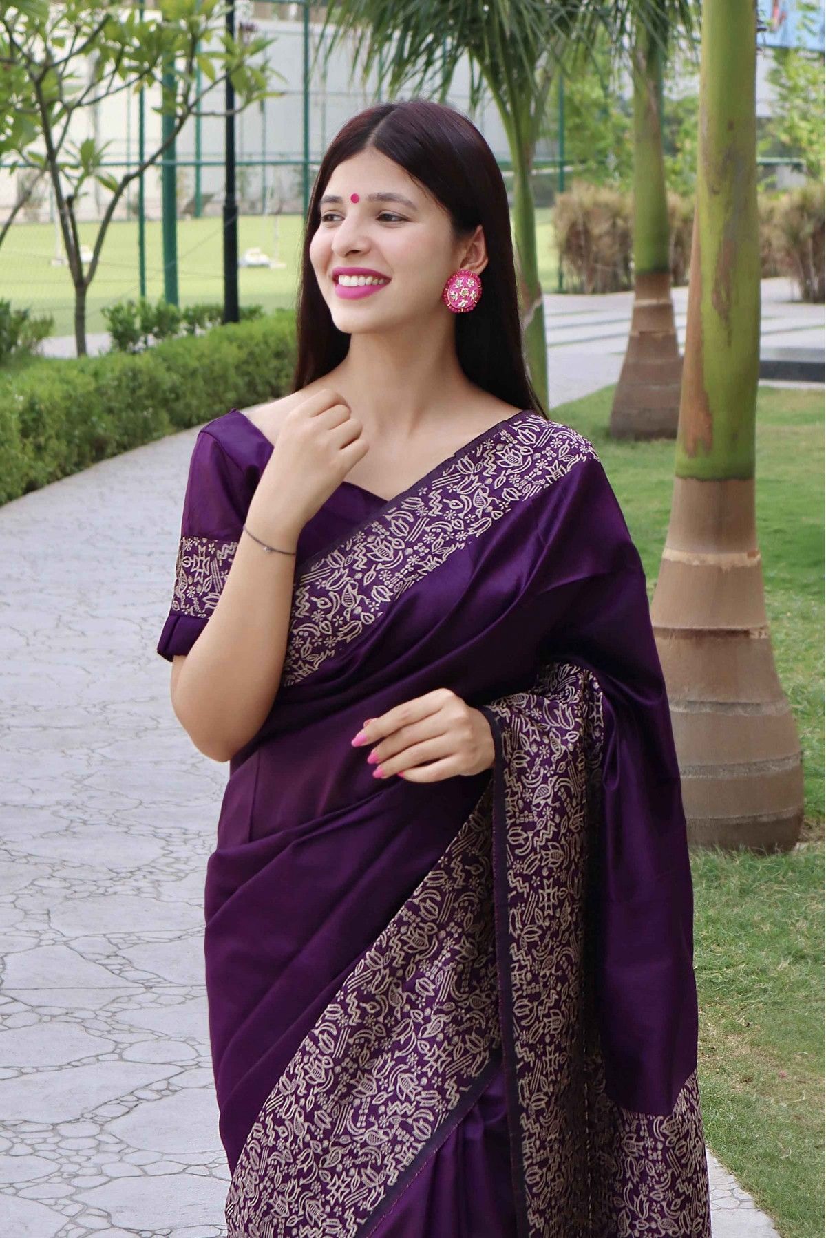 Dual Tone Purple Black Sari Fabric