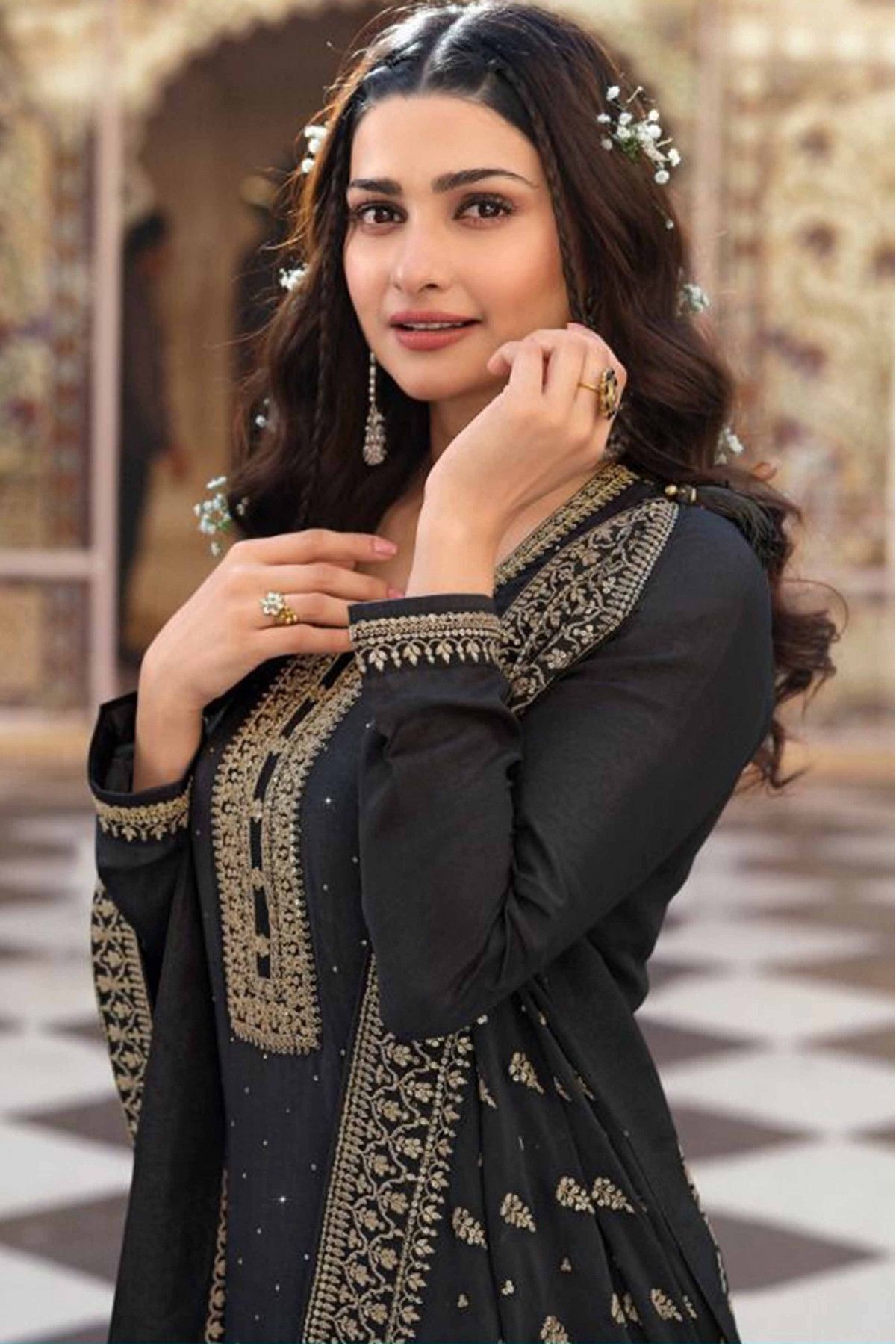 https://ik.imagekit.io/bhsa3gea8yj/products/tr:w-1200/2022/June-2022/Silk-Blend-Embroidery-Palazzo-Pant-Suit-In-Black-Colour-SM4452231-B.jpg