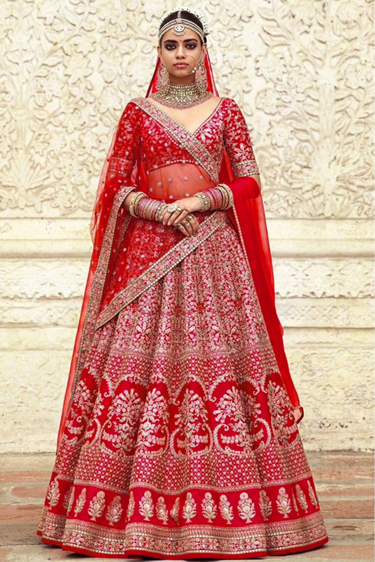 Sumshy Velvet Bridal Lehenga Choli Red Color at Rs 5999 in Surat | ID:  23874395488