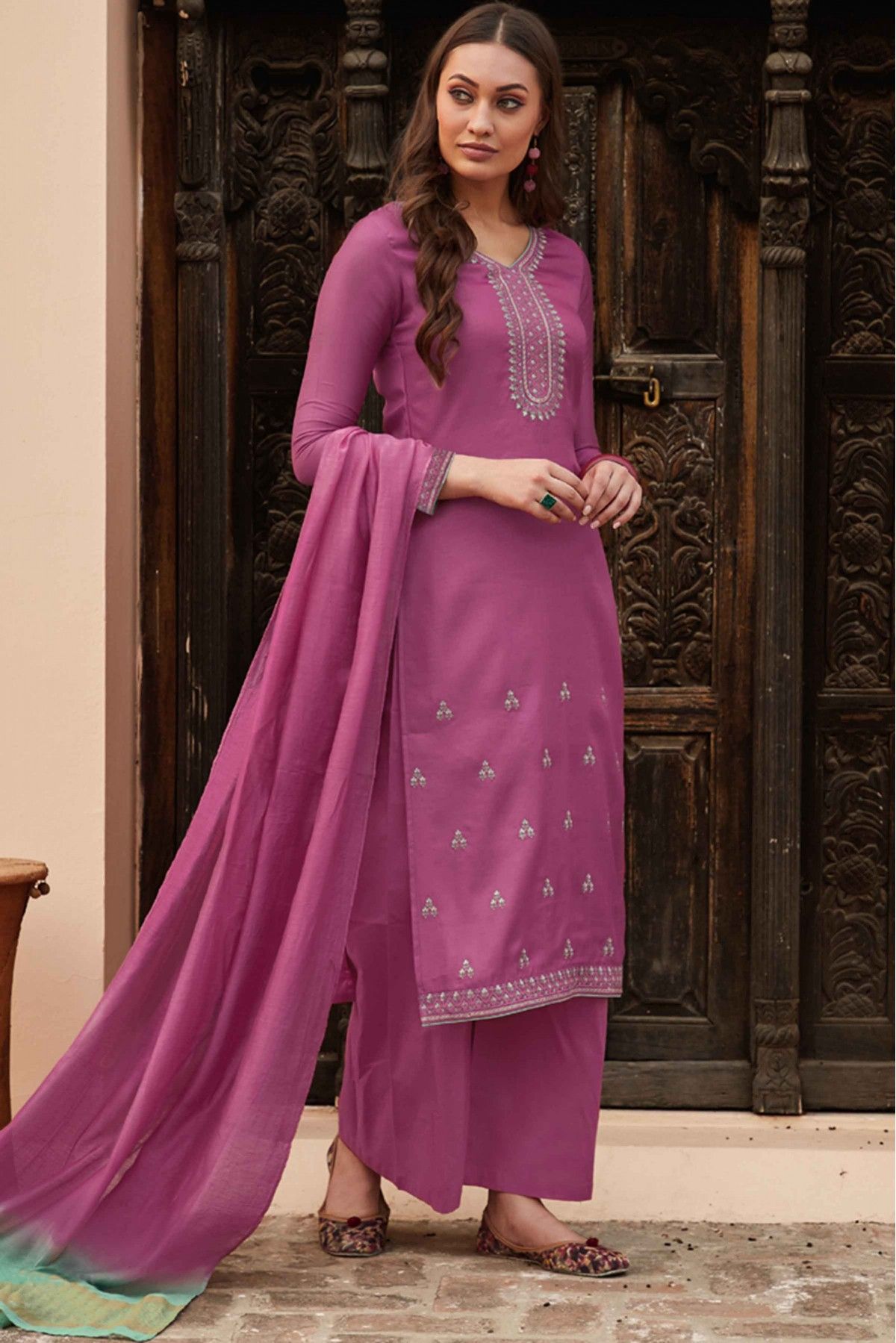 Beautiful Purple Colour Combination || Punjabi Suits Purple Colour Salwar  Suits Designs | By Trendy FashionFacebook