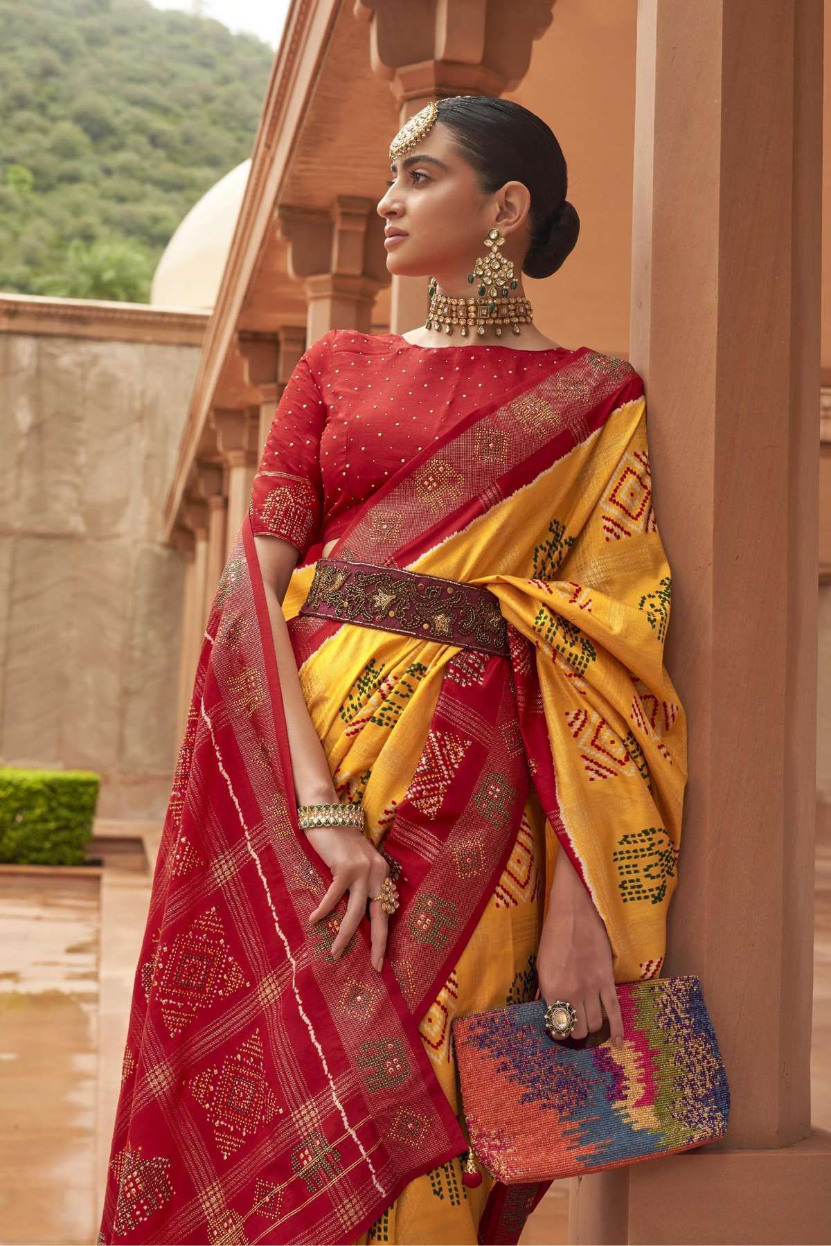 Crepe Swarovski Work Saree In Grey Colour - SR1543162