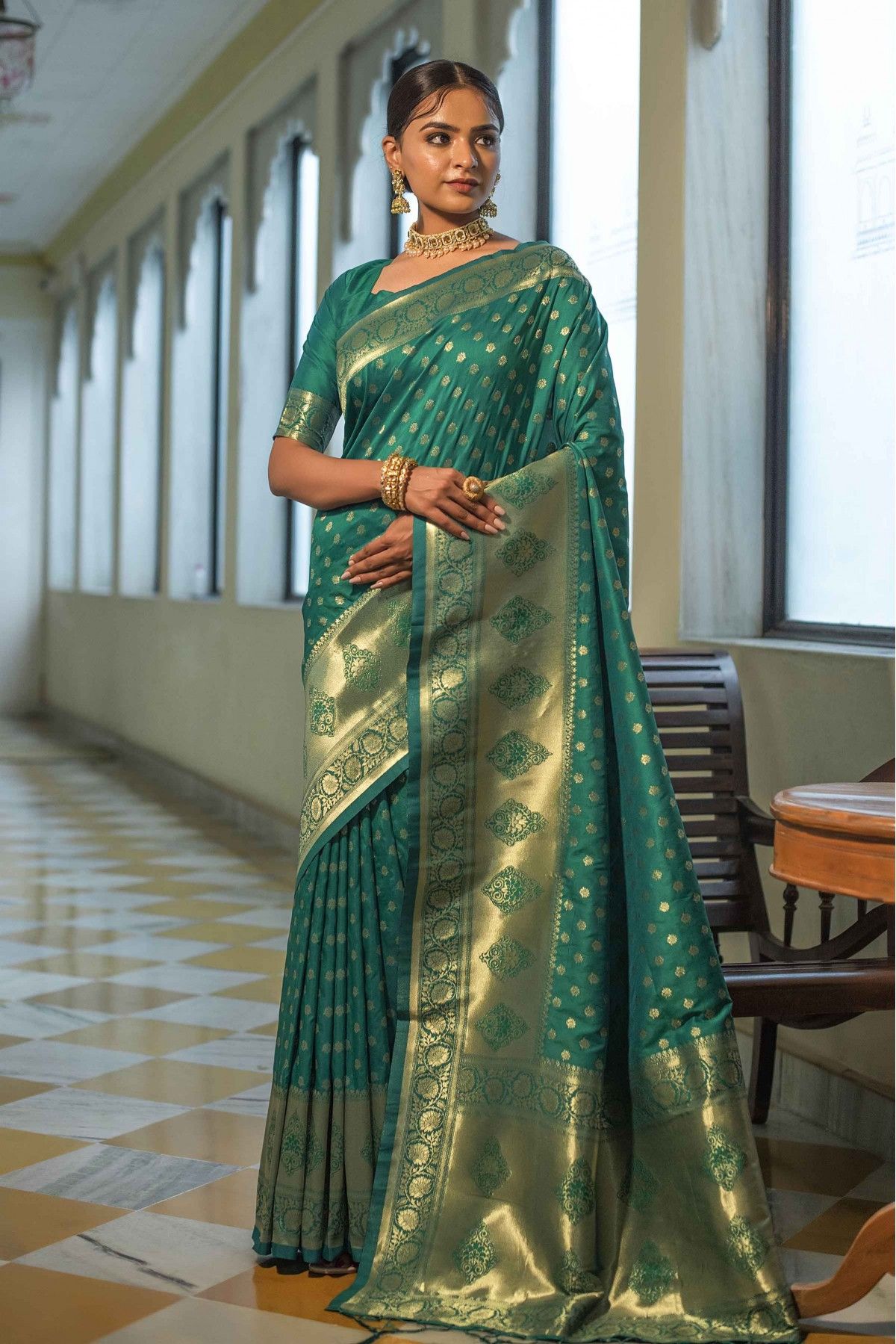 Leaf Green Woven Silk Banarasi Saree – Zari Banaras