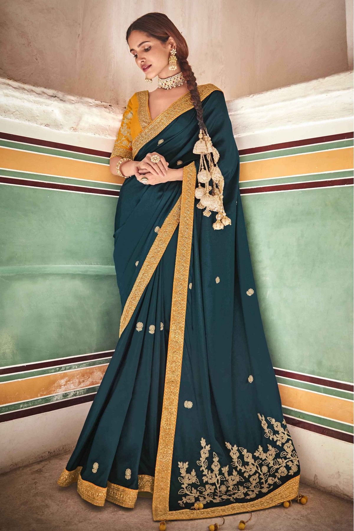 Brocket Silk Woven Saree In Rama Green Colour - SR5641208