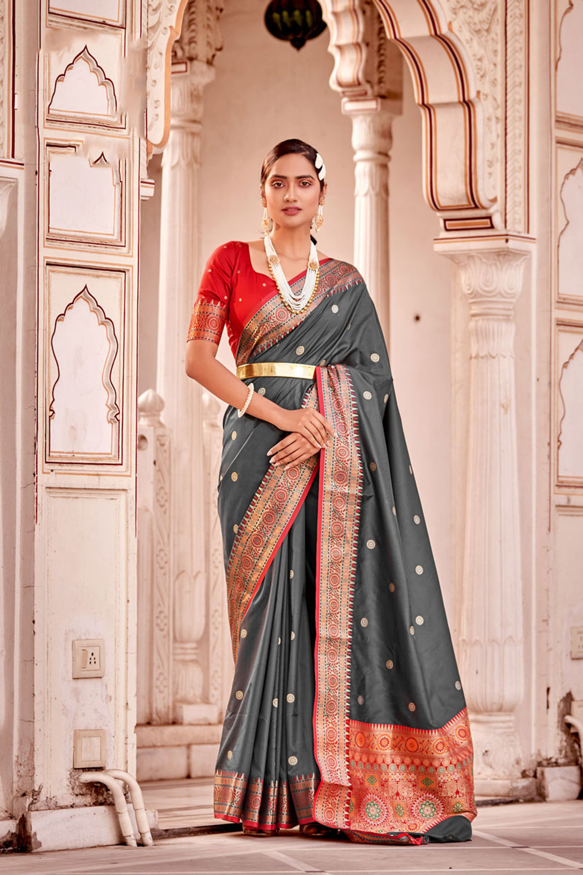 Grey Colour Kylie Silk Saree With Handloom Weaving - Mr & Mrs Creation -  4094595