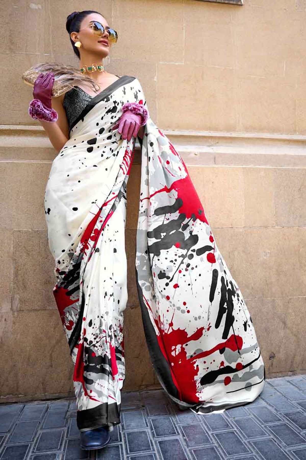 Pink Color Floral Printed Japan Satin Saree, मुद्रित