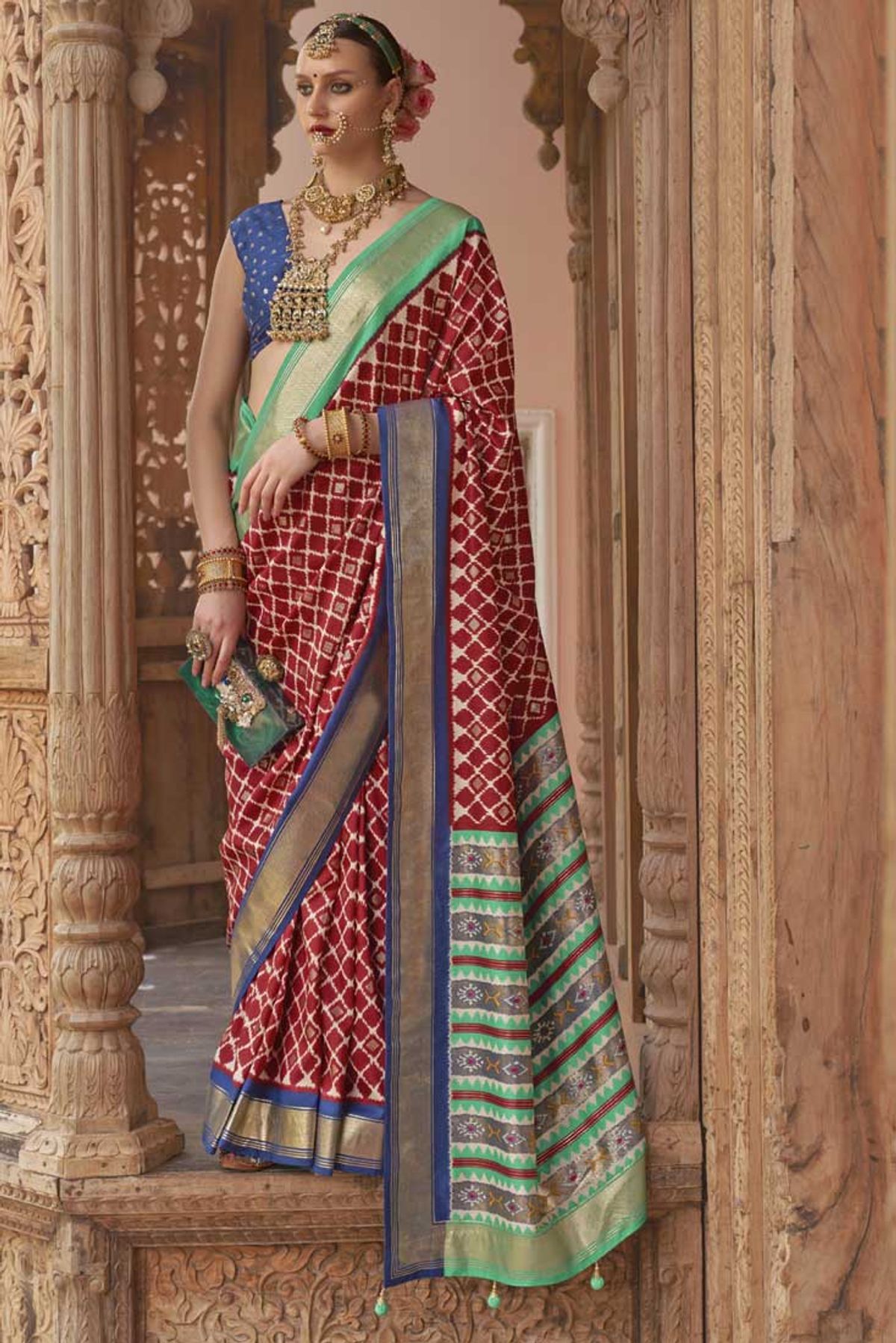 Beautiful woven cotton silk Banarasi saree with Meena booti – India1001.com