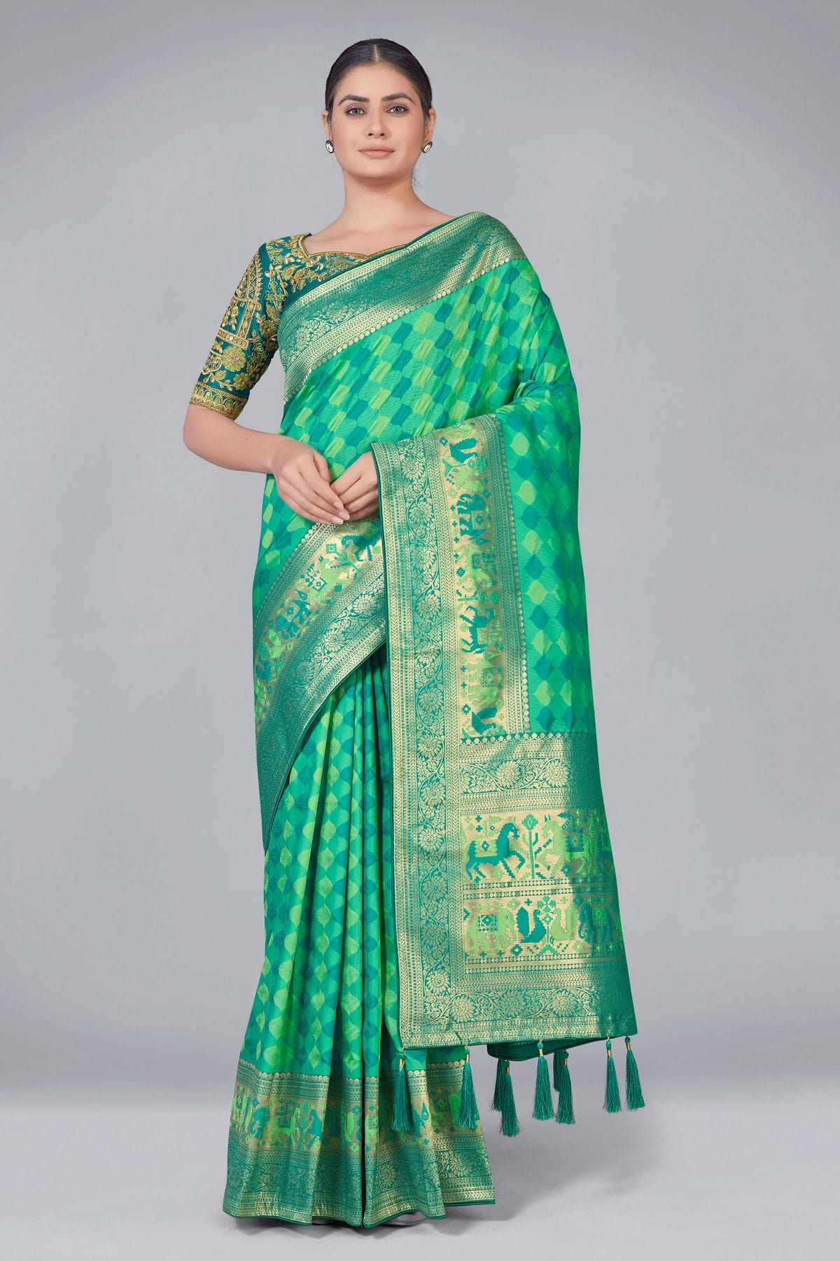 Multicolor Embroidered Silk Saree With Heavy Pallu 4411SR12