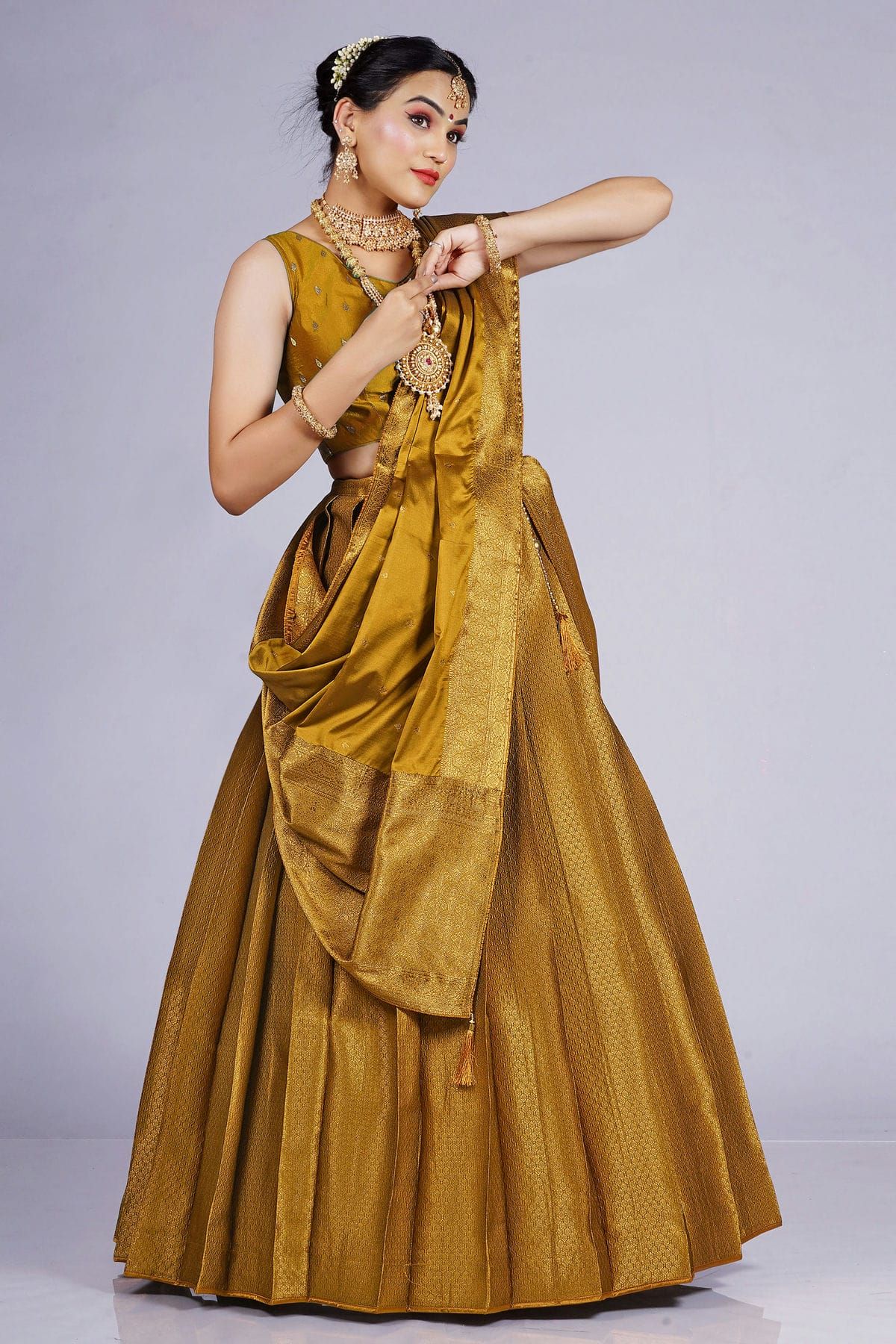 Gorgeous ivory & offwhite pre stitched sari gown. | Elegant saree, Fancy  sarees, Saree dress
