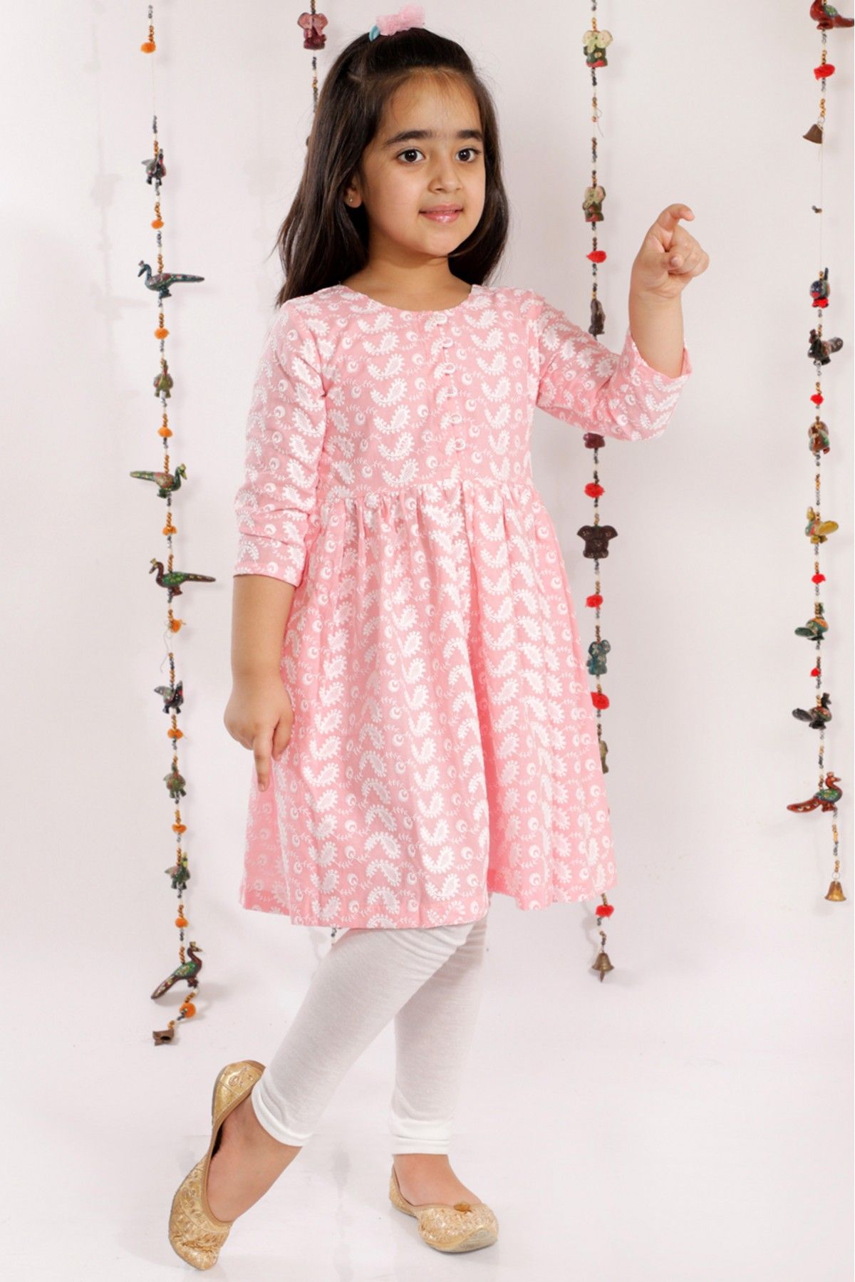 Buy Vastramay Three Fourth Sleeves Paisley Chicken Curry Embroidered  Anarkali Kurti With Leggings Pink & White for Girls (14-15Years) Online in  India, Shop at FirstCry.com - 14402530