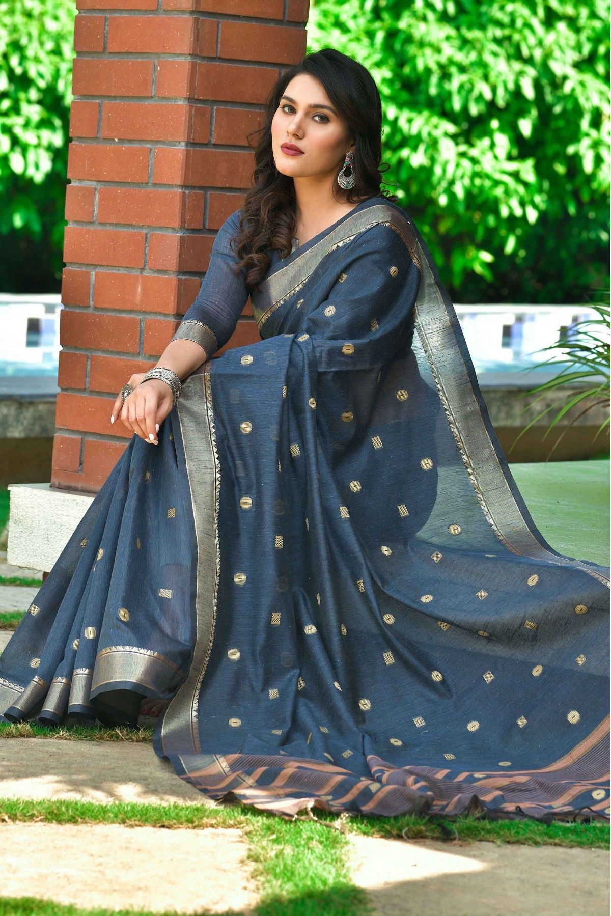 Fashion Guide Woven Cotton Silk Steel Grey Saree|SARV132329